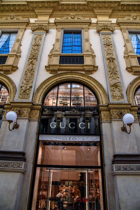 outlet gucci milano via forcella|gucci outlet milan online.